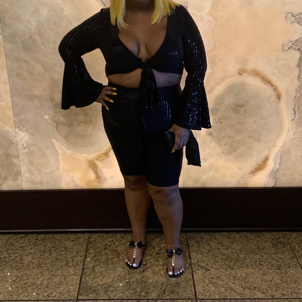 Two piece sequin - Picture 2 of 2